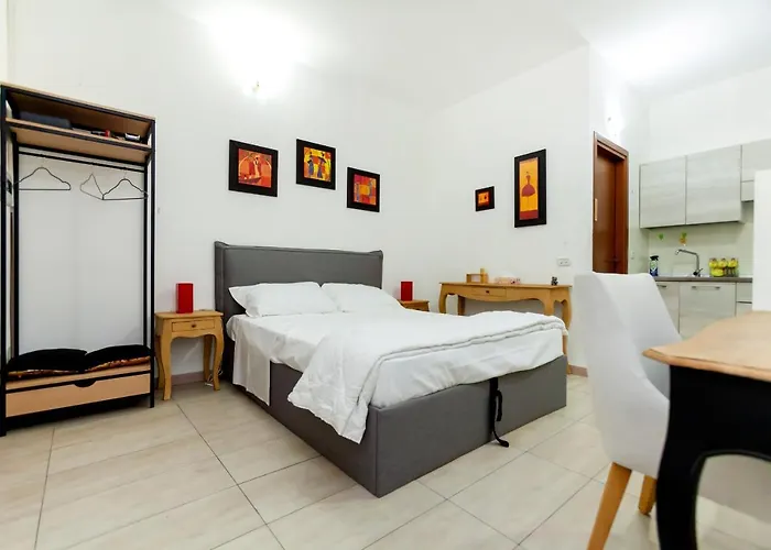 Apartment Lucrezia Cinecitta House *